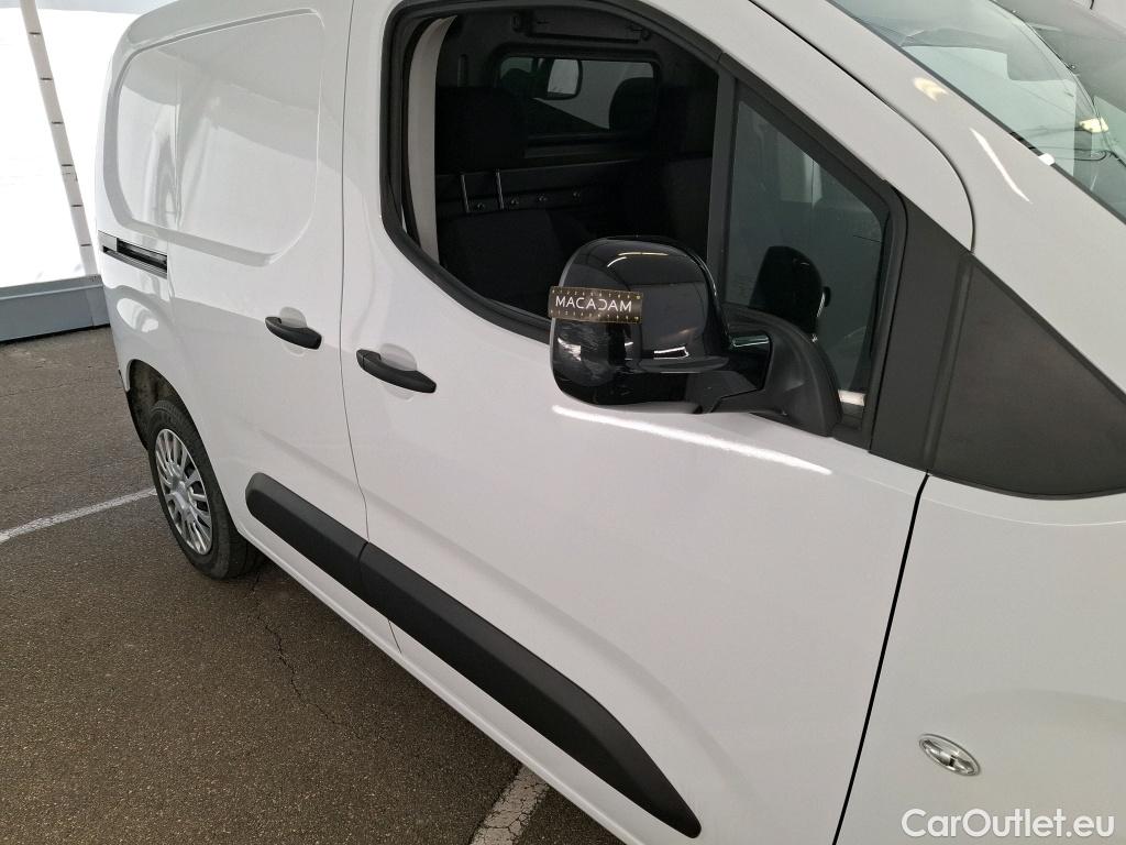  Toyota  Proace TOYOTA  City / 2019 / 4P / Fourgonnette 1.5 Medium 100 D-4D Business #6