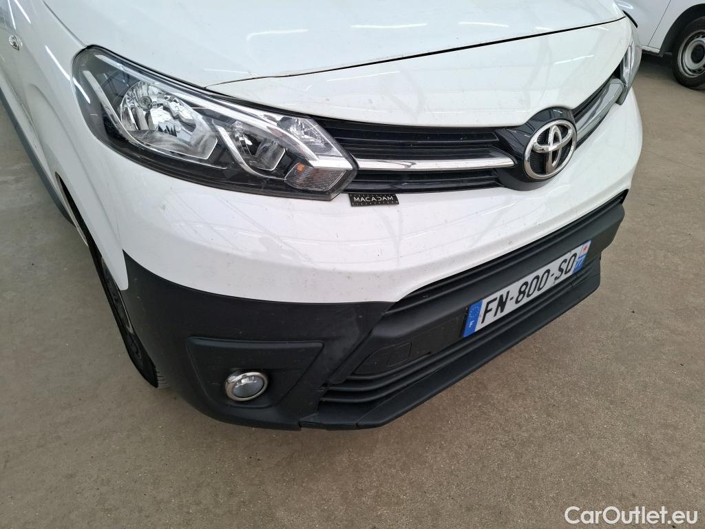 Toyota  Proace TOYOTA  / 2016 / 4P / Fourgon tôlé 2.0 D MEDIUM 120 D-4D DYNAMIC #64
