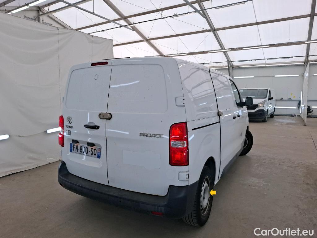  Toyota  Proace TOYOTA  / 2016 / 4P / Fourgon tôlé 2.0 D MEDIUM 120 D-4D DYNAMIC #60