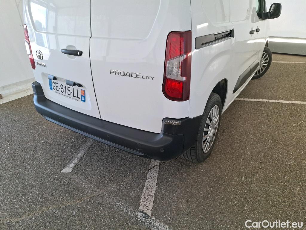  Toyota  Proace TOYOTA  City / 2019 / 4P / Fourgonnette 1.5 Medium 100 D-4D Business #12