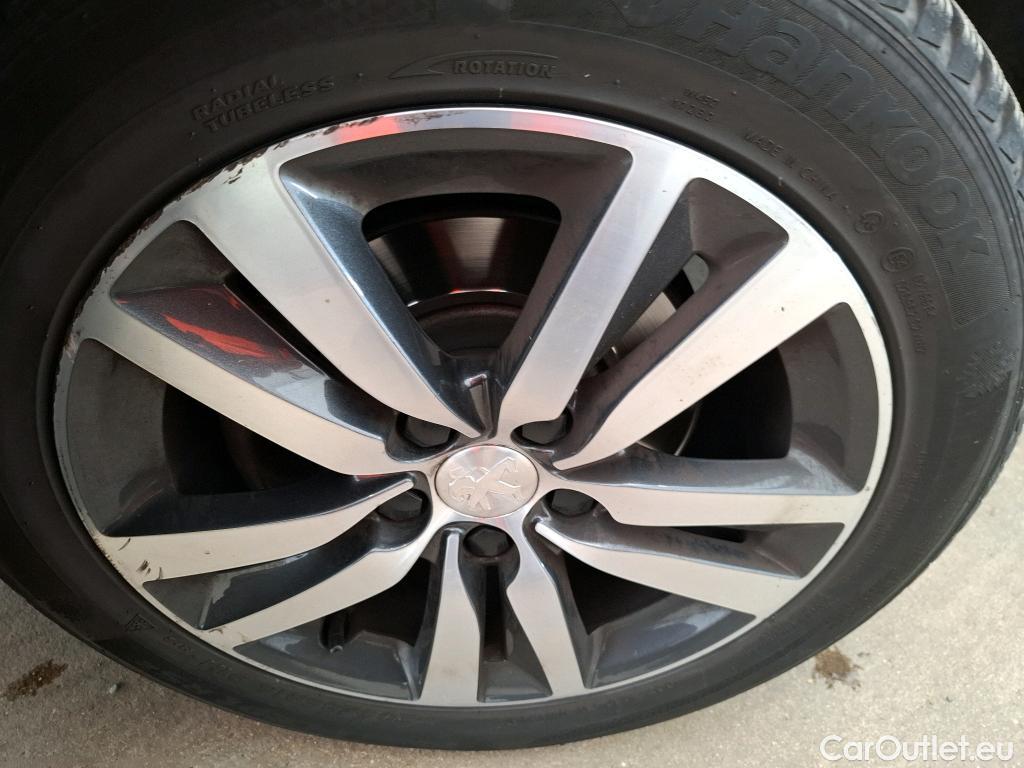  Peugeot  308  Allure 1.2 PureTech 130CV BVA8 E6d #9