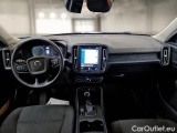  Volvo  XC 40 VOLVO XC40 / 2017 / 5P / SUV T2 MOMENTUM CORE #3