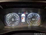 Volvo  XC 40 VOLVO XC40 / 2017 / 5P / SUV T2 MOMENTUM CORE #4