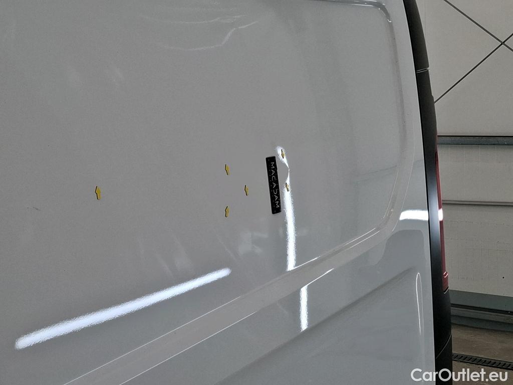  Renault  Trafic RENAULT  / 2014 / 4P / Fourgon tôlé FG GCF L2H1 1300 dCi 95 Stop&Start #2