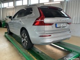  Volvo  XC60 B4 AWD Momentum Adv Edt Skinn Kamera #4