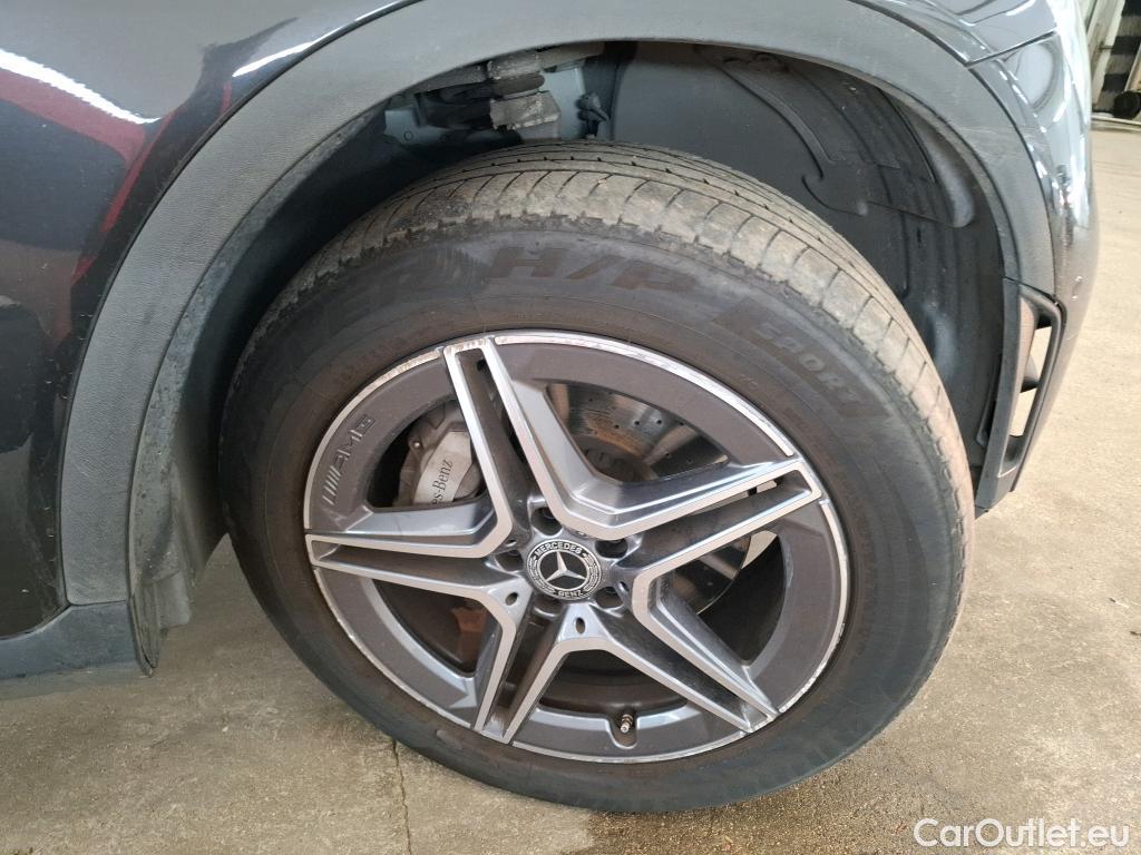  Mercedes  G-Klasee MERCEDES-BENZ GLC / 2019 / 5P / SUV 2.0 GLC 300 E AMG LINE 4MATIC #27