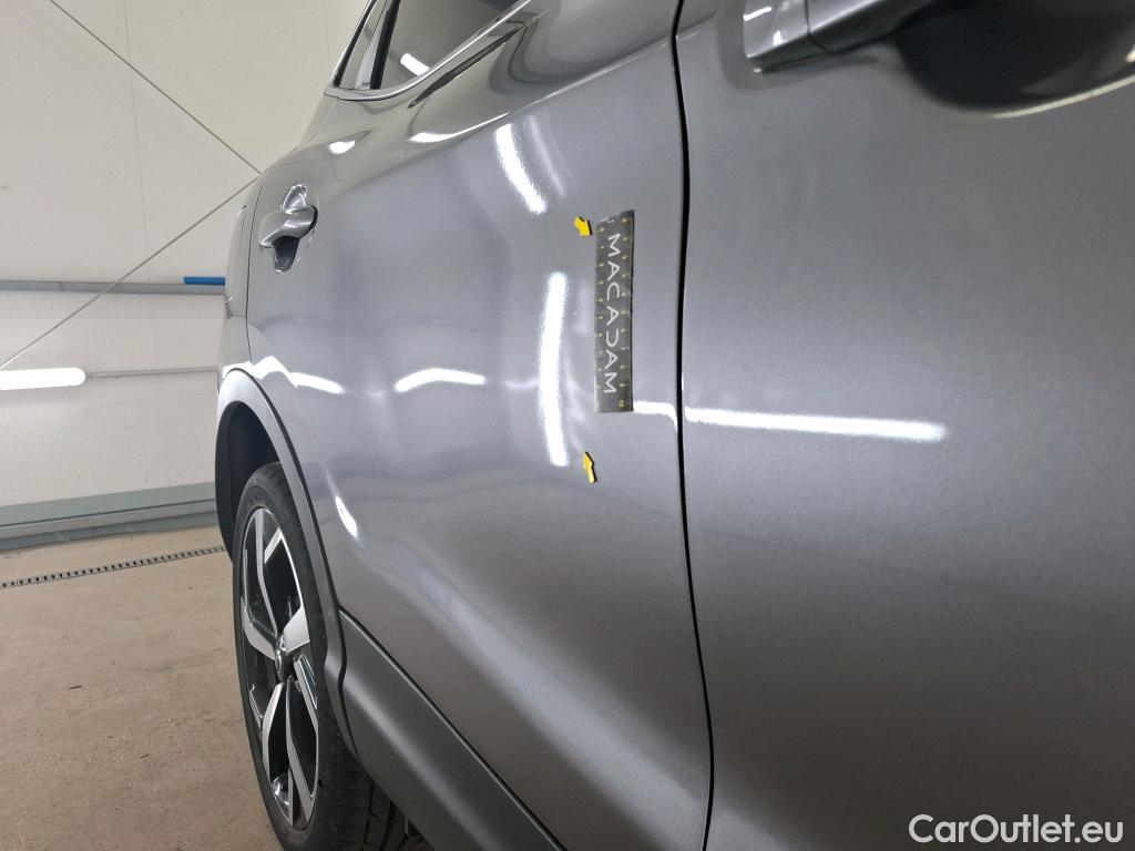  Nissan  Qashqai NISSAN  / 2017 / 5P / Crossover 1.3 DIG-T 160 DCT Tekna #2