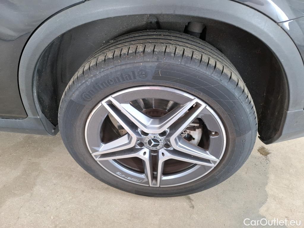  Mercedes  G-Klasee MERCEDES-BENZ GLC / 2019 / 5P / SUV 2.0 GLC 300 E AMG LINE 4MATIC #23