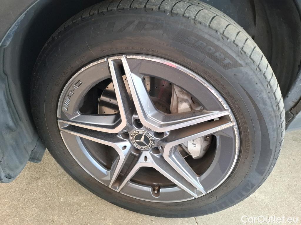  Mercedes  G-Klasee MERCEDES-BENZ GLC / 2019 / 5P / SUV 2.0 GLC 300 E AMG LINE 4MATIC #31
