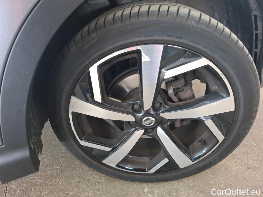  Nissan  Qashqai NISSAN  / 2017 / 5P / Crossover 1.3 DIG-T 160 DCT Tekna #18