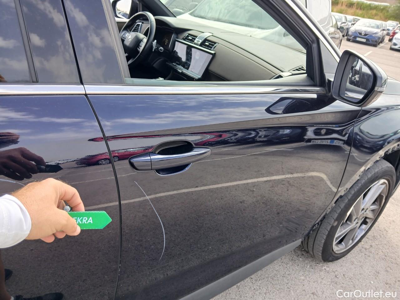  DS  DS7 DS DS 7 Crossback / 2017 / 5P / todoterreno BlueHDi DE 96kW (130CV) AT Bastille + #48