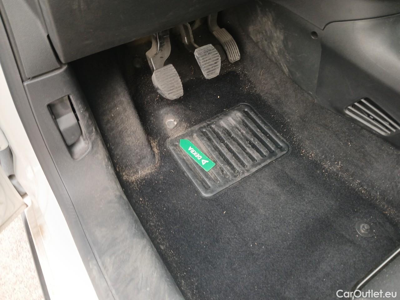  Citroen  C3  Feel 1.5 BlueHDi 100CV MT6 E6d #6