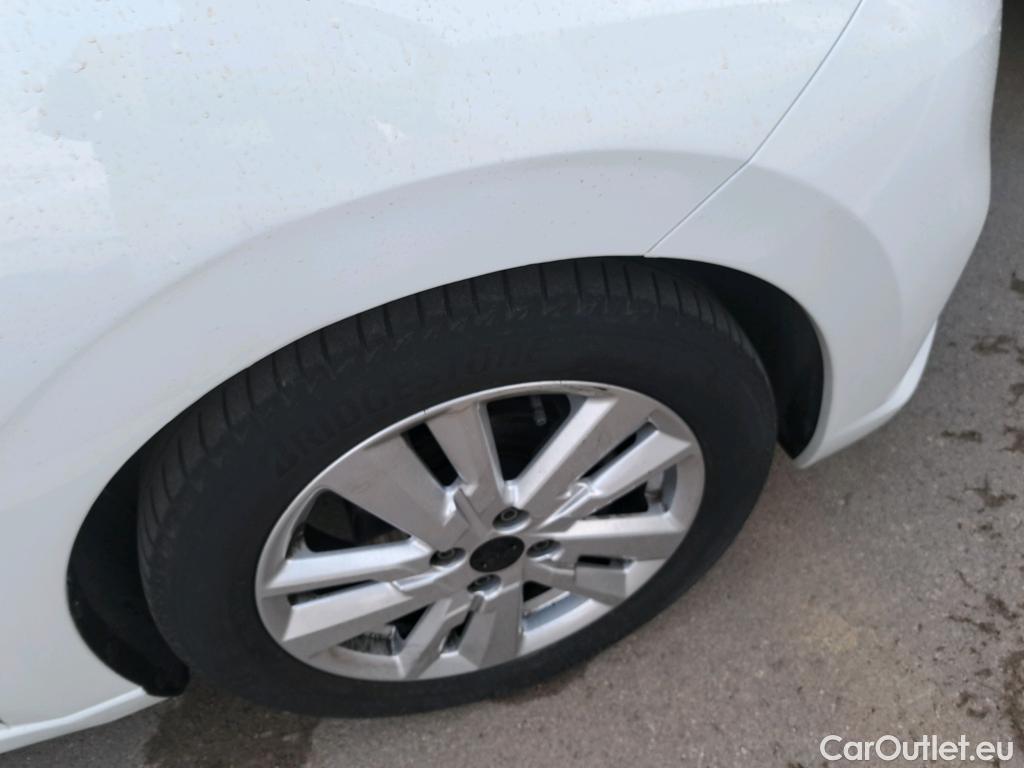 Nissan  Micra NISSAN  / 2017 / 5P / berlina con portón IG-T 74 kW (100 CV) E6D CVT Acenta #7