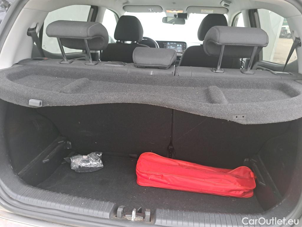  Hyundai  i10 HYUNDAI  / 2020 / 5P / berlina con portón 1.2 Tecno 2C #13