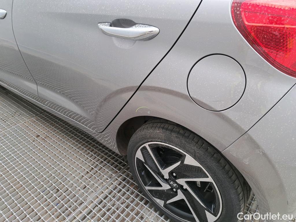  Hyundai  i10 HYUNDAI  / 2020 / 5P / berlina con portón 1.2 Tecno 2C #3