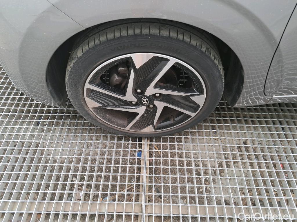  Hyundai  i10 HYUNDAI  / 2020 / 5P / berlina con portón 1.2 Tecno 2C #18