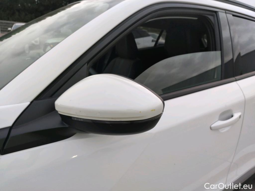  Peugeot  2008  Allure 1.5 HDi 130CV AT8 E6d #17