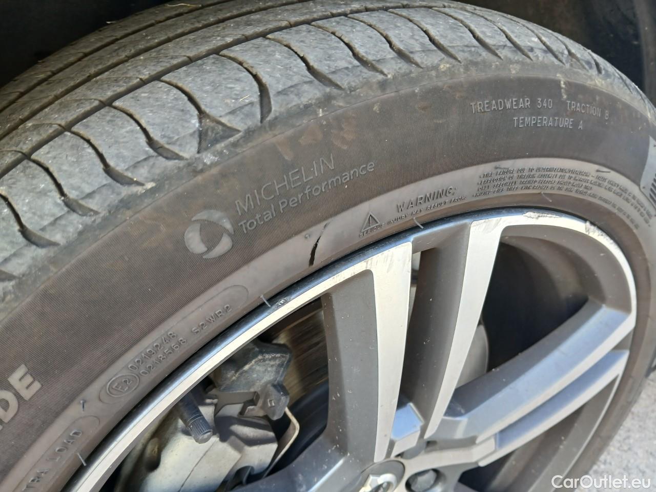  Volvo  XC60 VOLVO  / 2017 / 5P / todoterreno 2.0 T6 AWD Recharge Inscription Auto #15