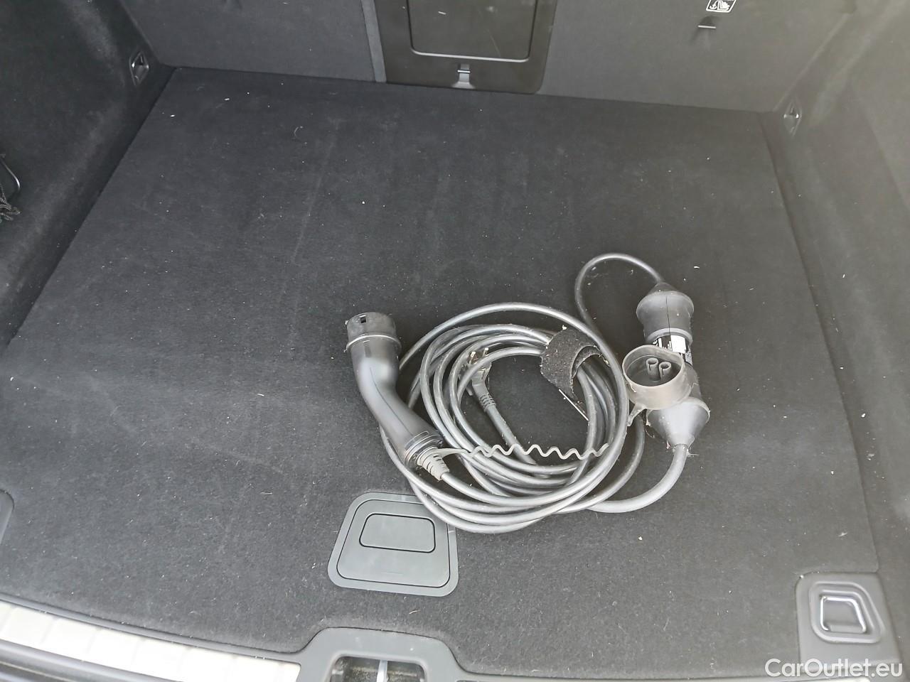  Volvo  XC60 VOLVO  / 2017 / 5P / todoterreno 2.0 T6 AWD Recharge Inscription Auto #3