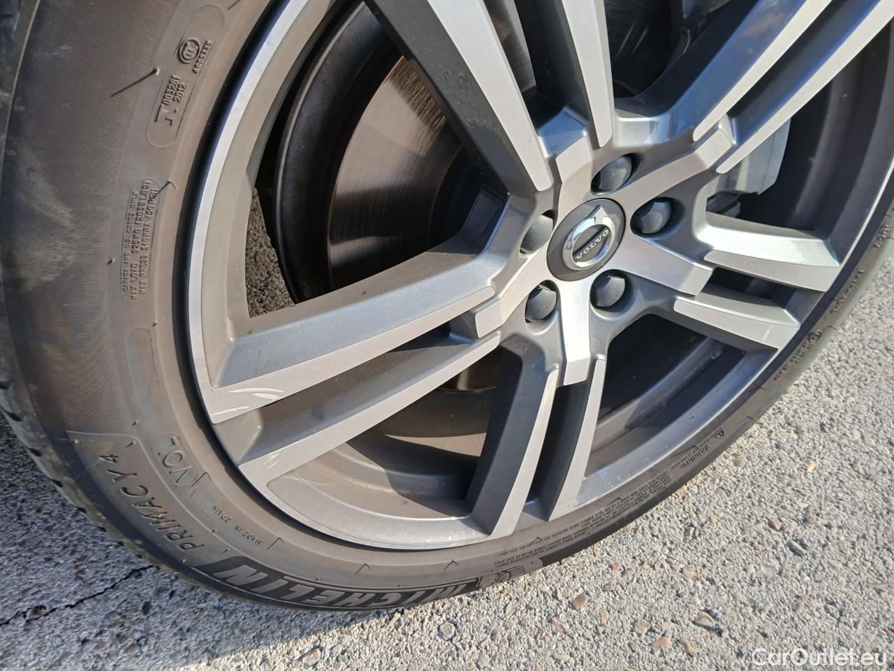  Volvo  XC60 VOLVO  / 2017 / 5P / todoterreno 2.0 T6 AWD Recharge Inscription Auto #37