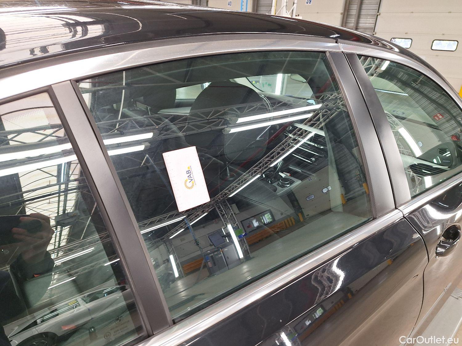  Bmw  Serie 5 BMW, 5-serie '16, BMW 5 Reeks Berline 520d 120kW Aut. 4d #31