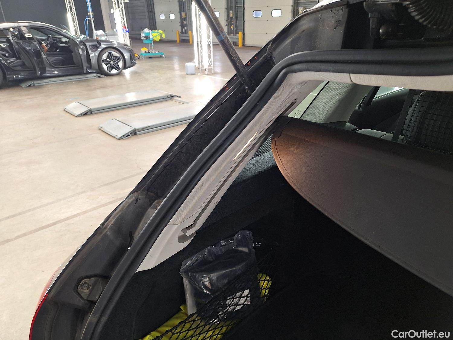  Mercedes  C-Klasse Mercedes,  break FL18, Mercedes-Benz  Break C 180 d Business Solu #37