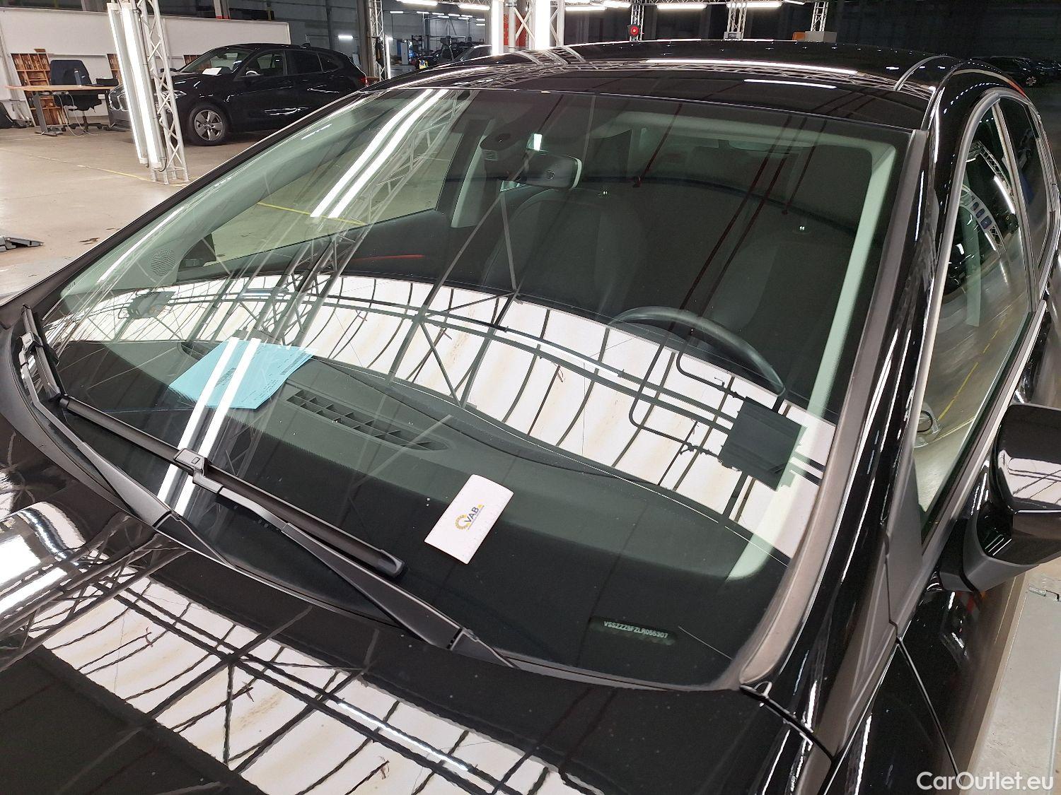  Seat  Leon Seat,  FL'16, SEAT  1.5 TSI 130 FR Ultimate+ 5d #59