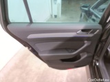  Volkswagen  Passat Volkswagen  Variant 1.6 TDI SCR DSG7 Style Business 5d #77