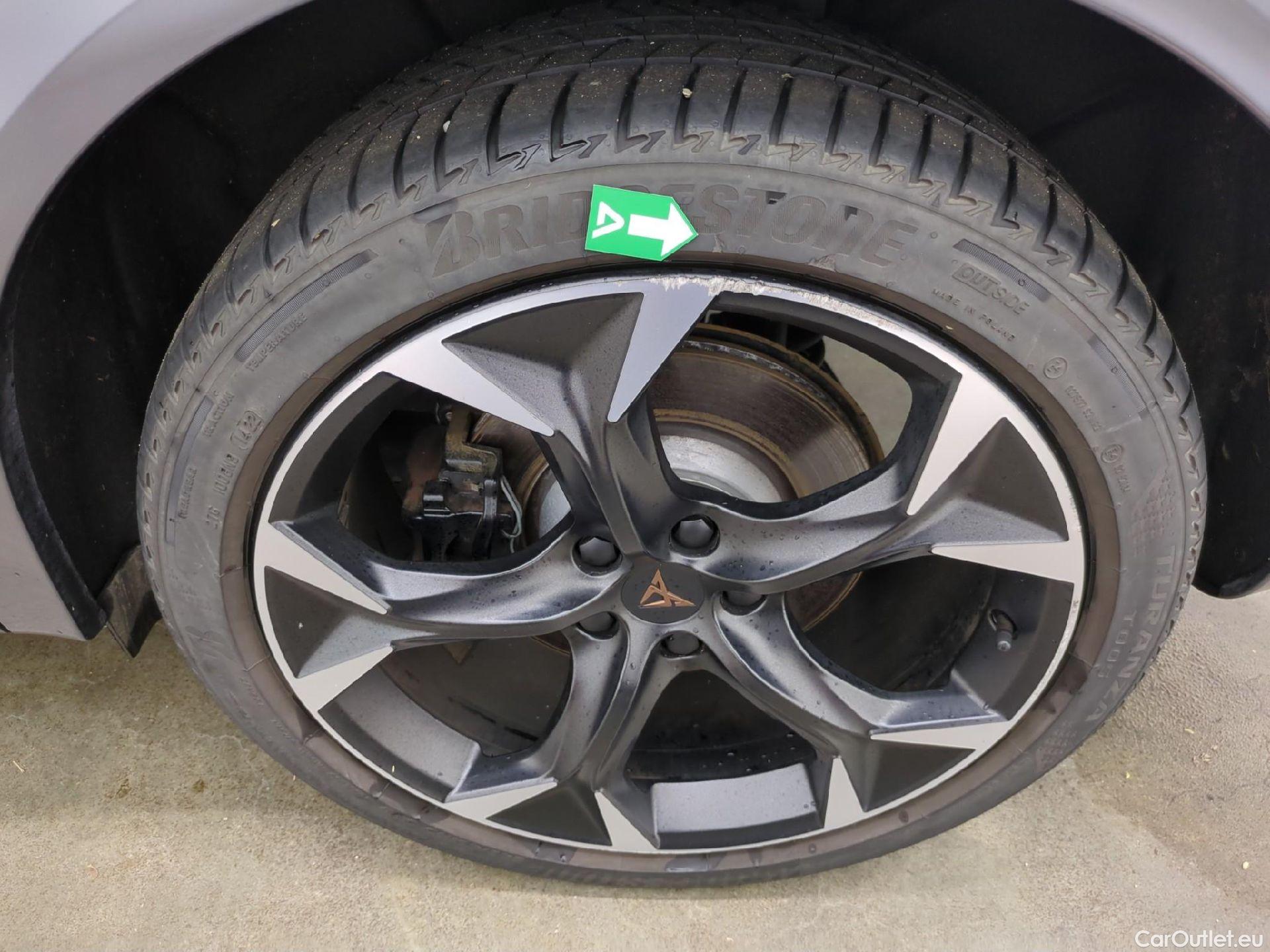  Cupra  Formentor CUPRA  / 2020 / 5P / SUV 1.4 e-HYBRID 245ch DSG6 VZ #9