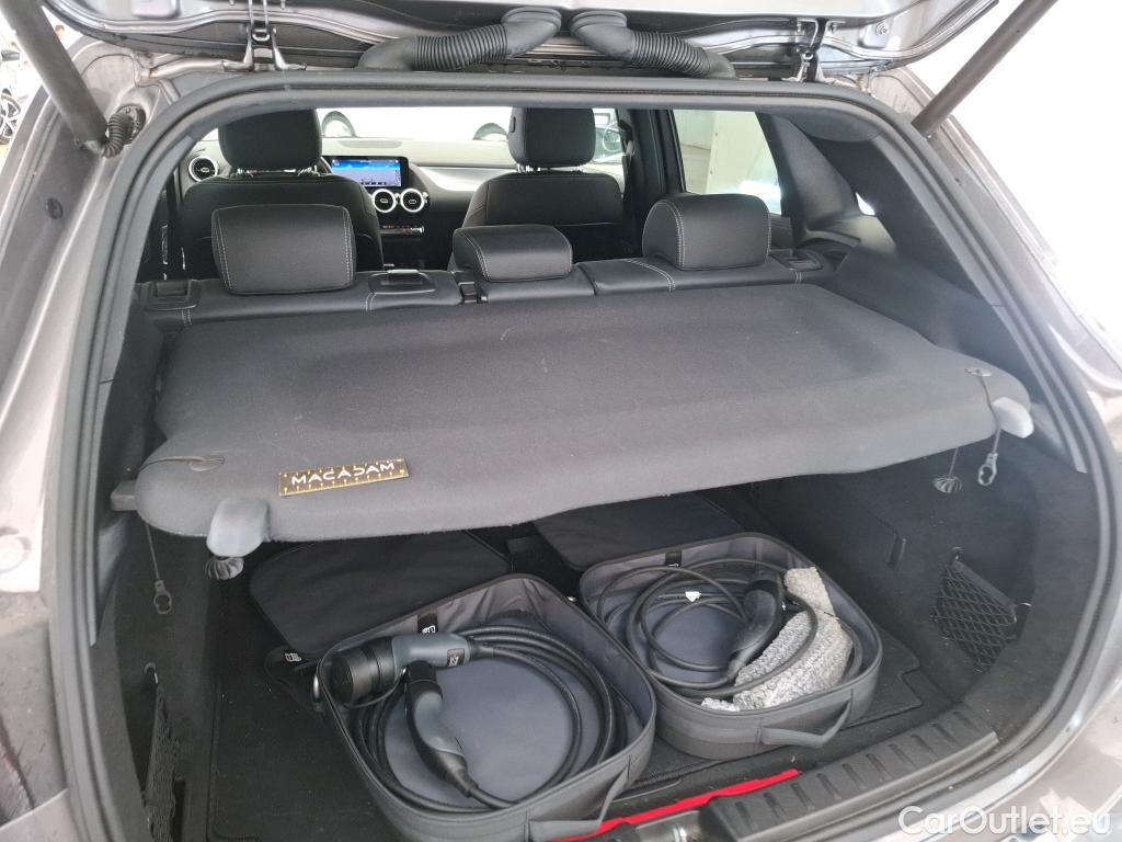  Mercedes  GLA MERCEDES-BENZ  / 2020 / 5P / SUV  250 e BUSINESS LINE DCT #6