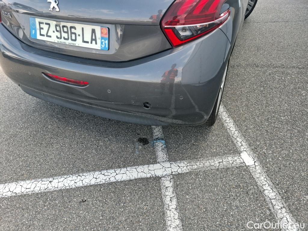  Peugeot  208 PEUGEOT  / 2015 / 5P / Berline &BLUEHDI 100 S&S ALLURE BUSINESS #13