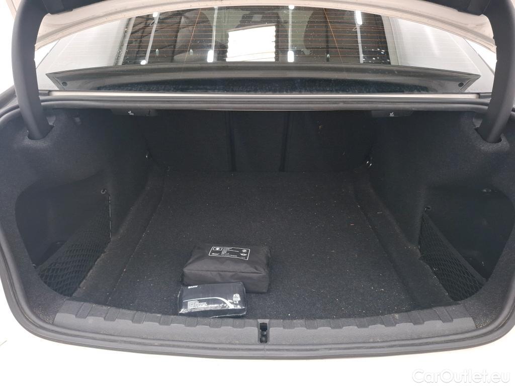  Bmw  Serie 3 Série 3 Lim. 318 d M Sport 2.0 150CV BVA8 E6d #16