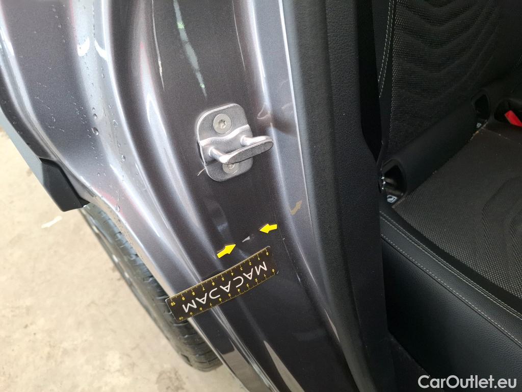  Mercedes  GLA MERCEDES-BENZ  / 2020 / 5P / SUV  250 e BUSINESS LINE DCT #1