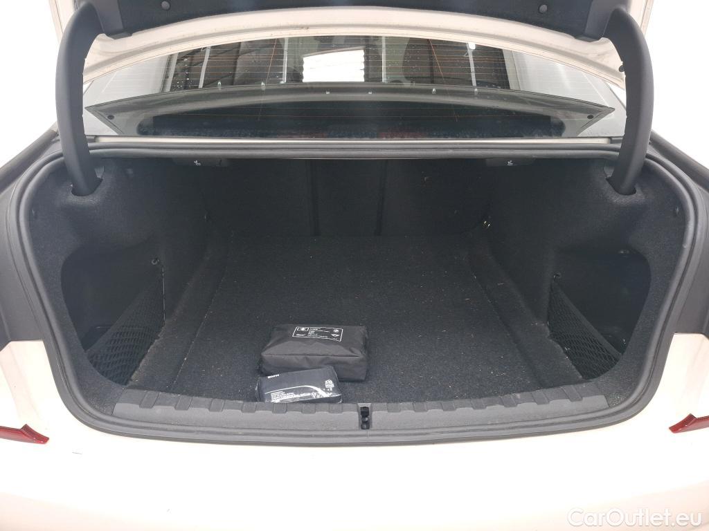  Bmw  Serie 3 Série 3 Lim. 318 d M Sport 2.0 150CV BVA8 E6d #12