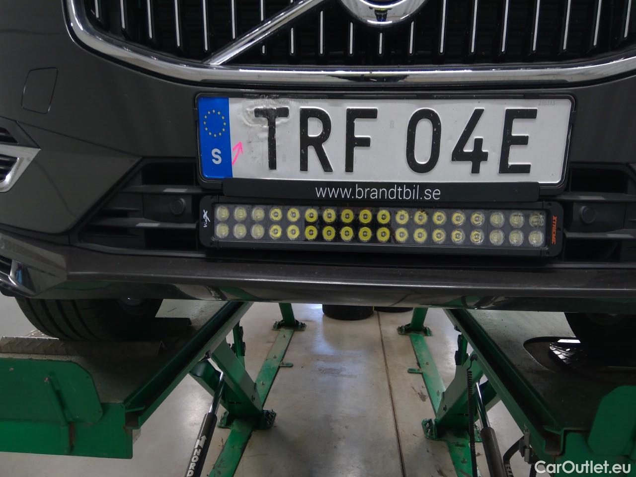  Volvo  XC60  T8 390 AWD Ins. Rech. Aut #3