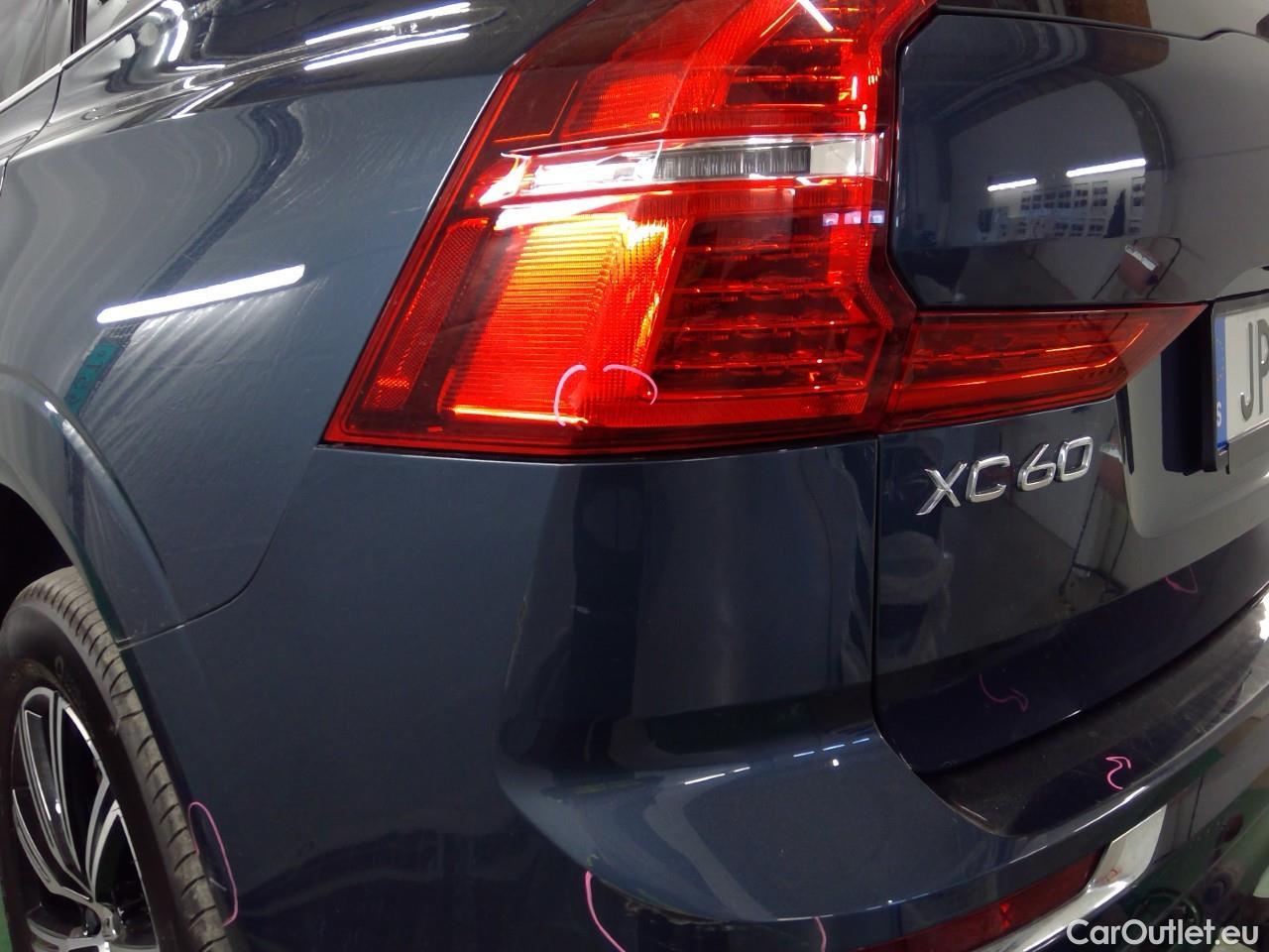  Volvo  XC60  T6 340 Ins. Rech. 4WD Aut #22