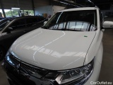  Mitsubishi  Outlander 2.4 4WD PLUG-IN HYBRID  13 #21