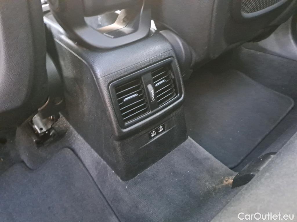  Bmw  X1 Serie  sDrive 18i Advantage 1.5 140CV AT7 E6dT #17