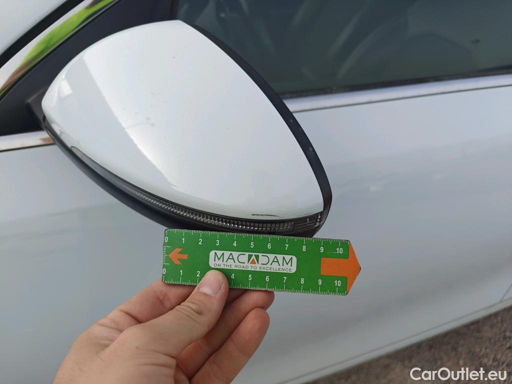  KIA  Cee'd KIA Ceed / 2018 / 5P / berlina con portón 1.0 T-GDi 74kW (100CV) Tech #44