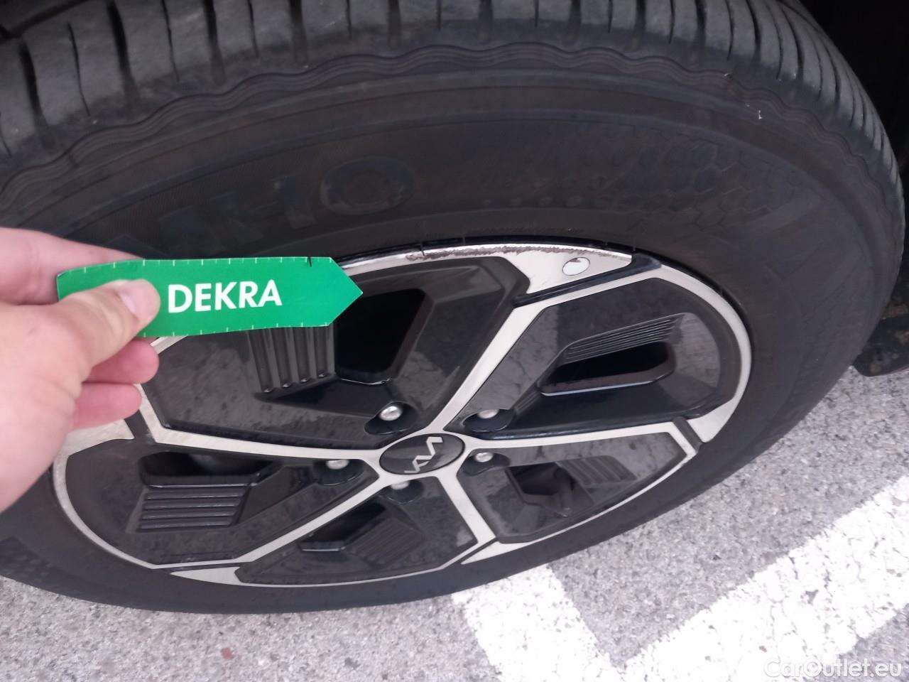  KIA  Niro  Hybrid Drive 1.6 AT6 E6d #13