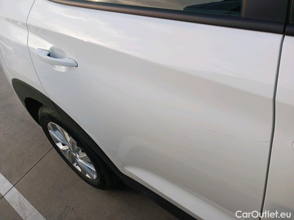  Hyundai  Tucson HYUNDAI  / 2018 / 5P / todoterreno 1.6 CRDI 85kW (116CV) 48V SLE Sky 4X2(SL)(SP) #6