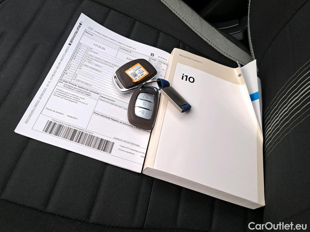  Hyundai  i10 HYUNDAI  / 2020 / 5P / berlina con portón 1.0 Tecno #10