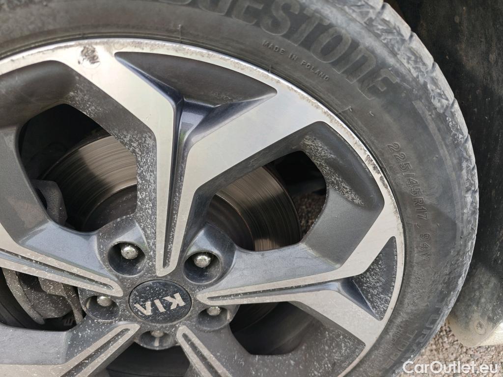  KIA  Cee'd KIA Ceed / 2018 / 5P / berlina con portón 1.0 T-GDi 74kW (100CV) Tech #7