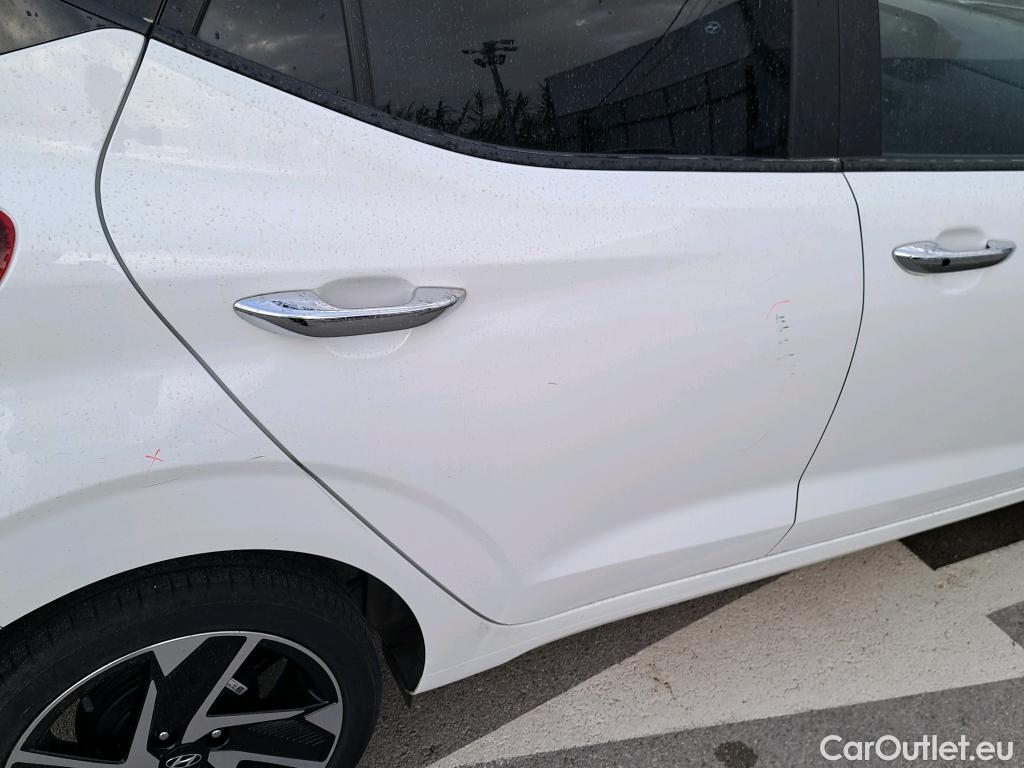  Hyundai  i10 HYUNDAI  / 2020 / 5P / berlina con portón 1.0 Tecno #1