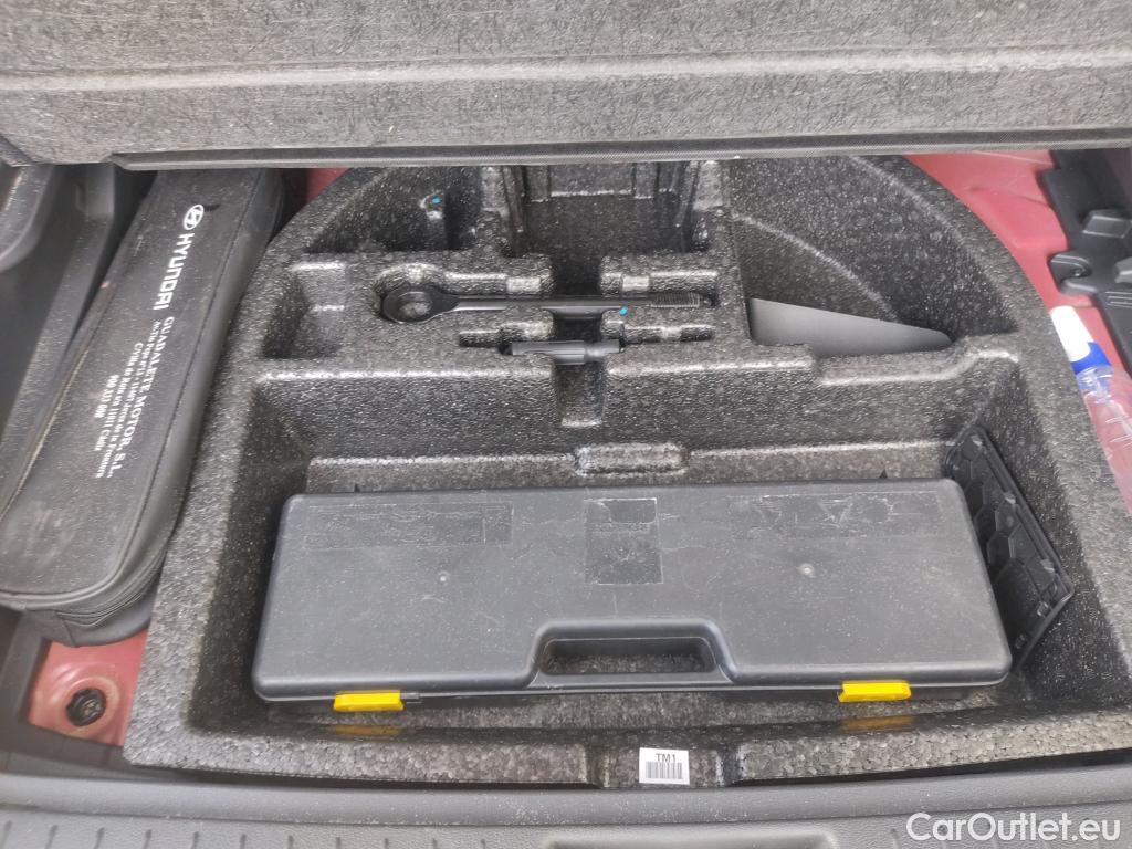  Hyundai  Konna HYUNDAI Kona / 2017 / 5P / todoterreno 1.6 GDI HEV Klass DCT #10