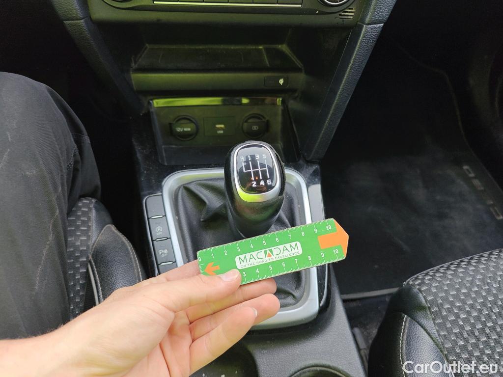  KIA  Cee'd KIA Ceed / 2018 / 5P / berlina con portón 1.0 T-GDi 74kW (100CV) Tech #25