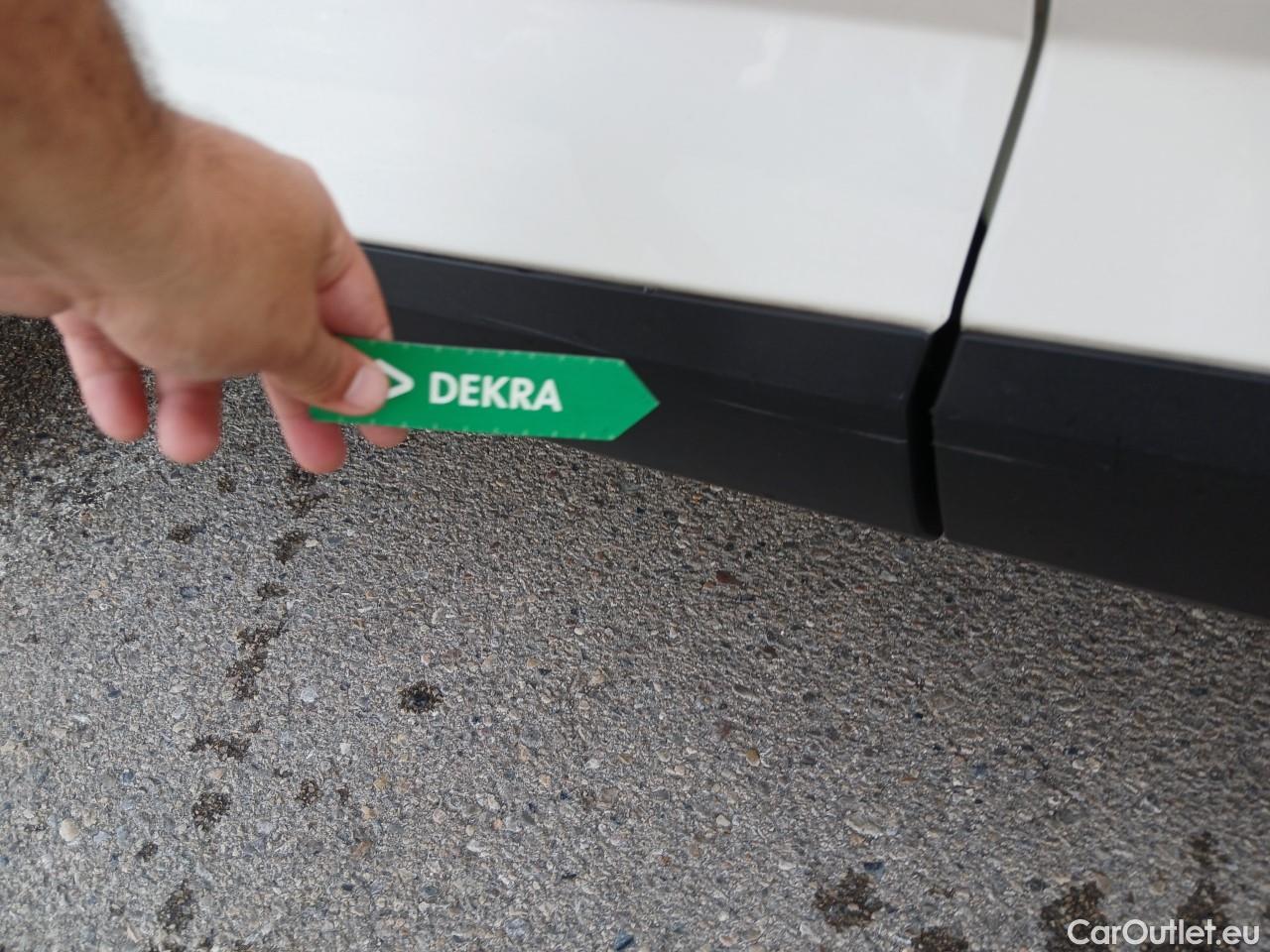  Land Rover  Discovery NISSAN QASHQAI / 2021 / 5P / todoterreno DIG-T 116kW mHEV Xtronic N-Connecta #8