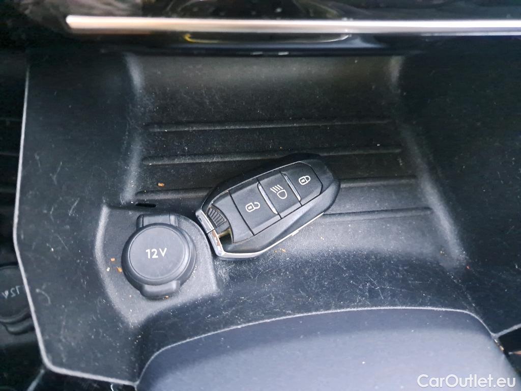  Peugeot  2008  Allure 1.5 HDi 100CV MT6 E6dT #1