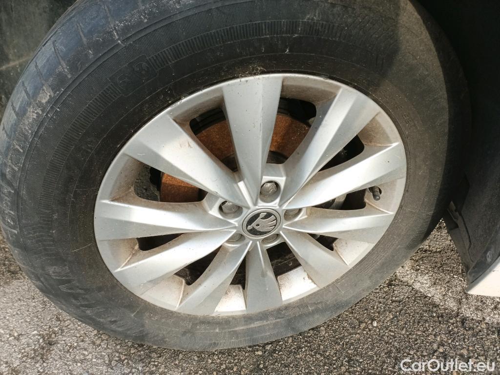  Skoda  KAMIQ SKODA  1.0 TSI 81kW (110CV) DSG Ambition (CX) #19