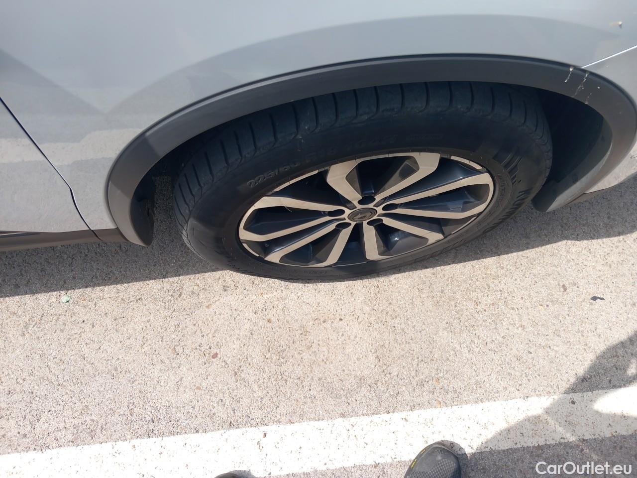 Land Rover  Discovery RENAULT Koleos / 2019 / 5P / todoterreno Zen Blue dCi 110kW (150CV) X-Tronic 4x2 #15